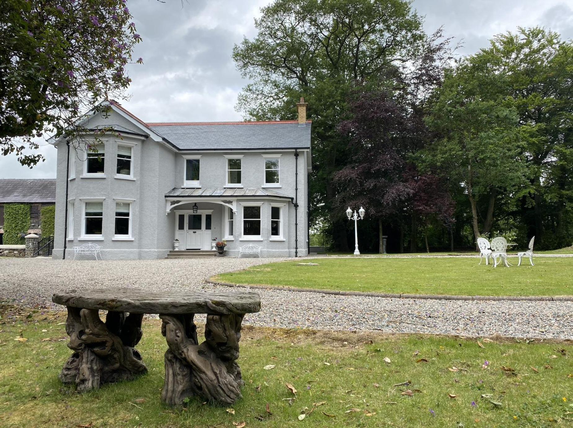 Luxury Accommodation In County Antrim With Riverside Hot Tub Kells 外观 照片