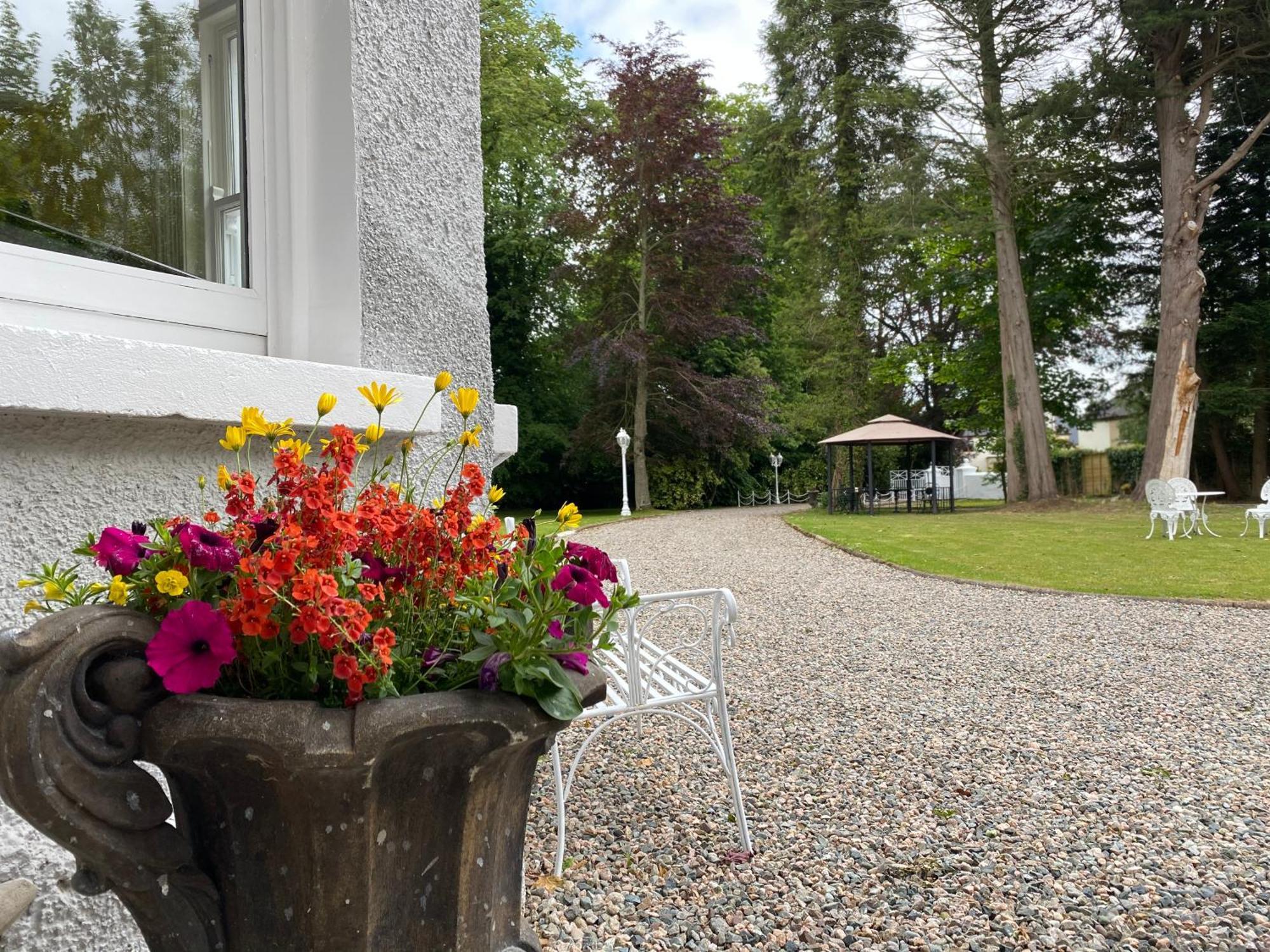 Luxury Accommodation In County Antrim With Riverside Hot Tub Kells 外观 照片