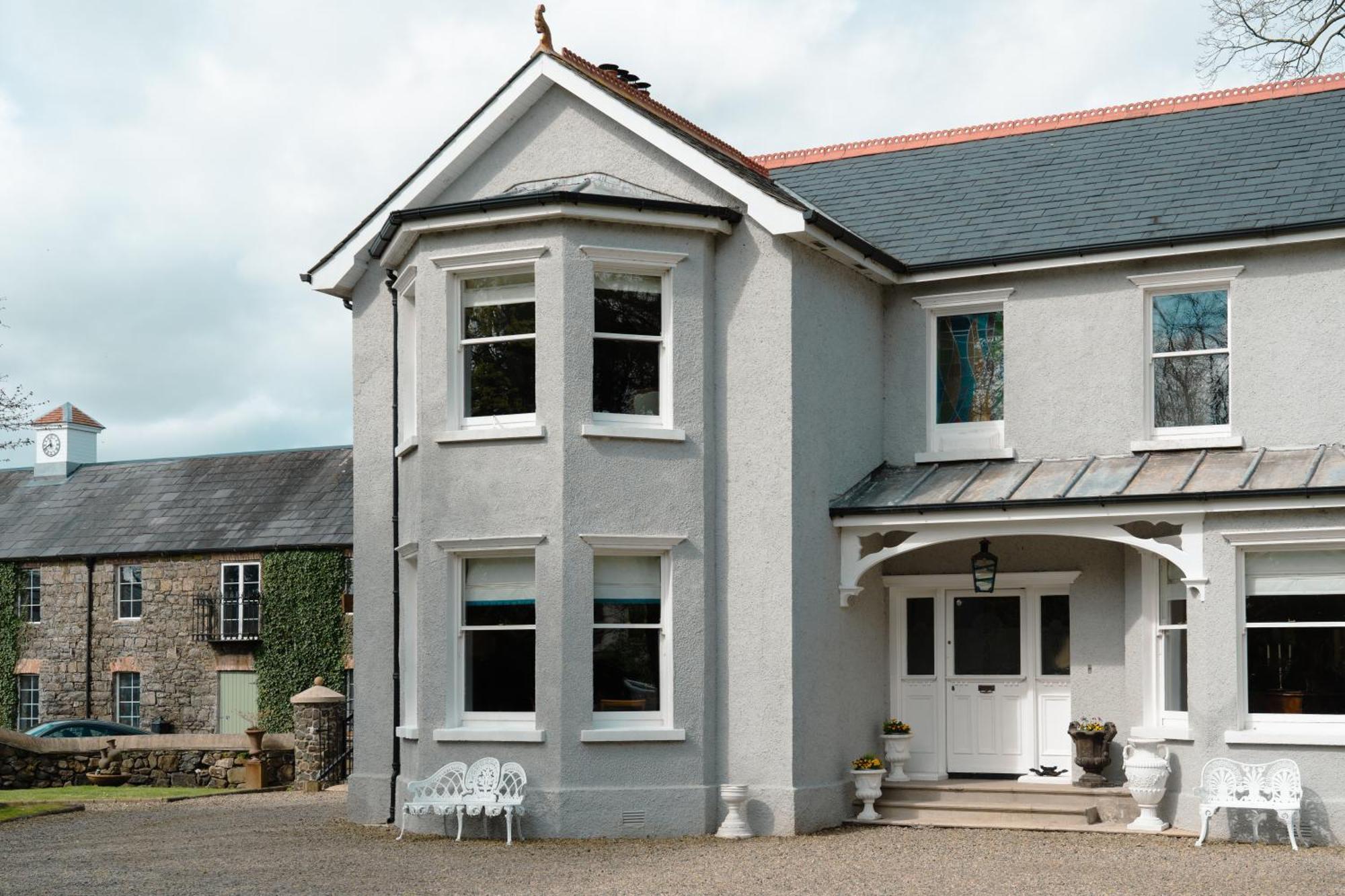 Luxury Accommodation In County Antrim With Riverside Hot Tub Kells 外观 照片