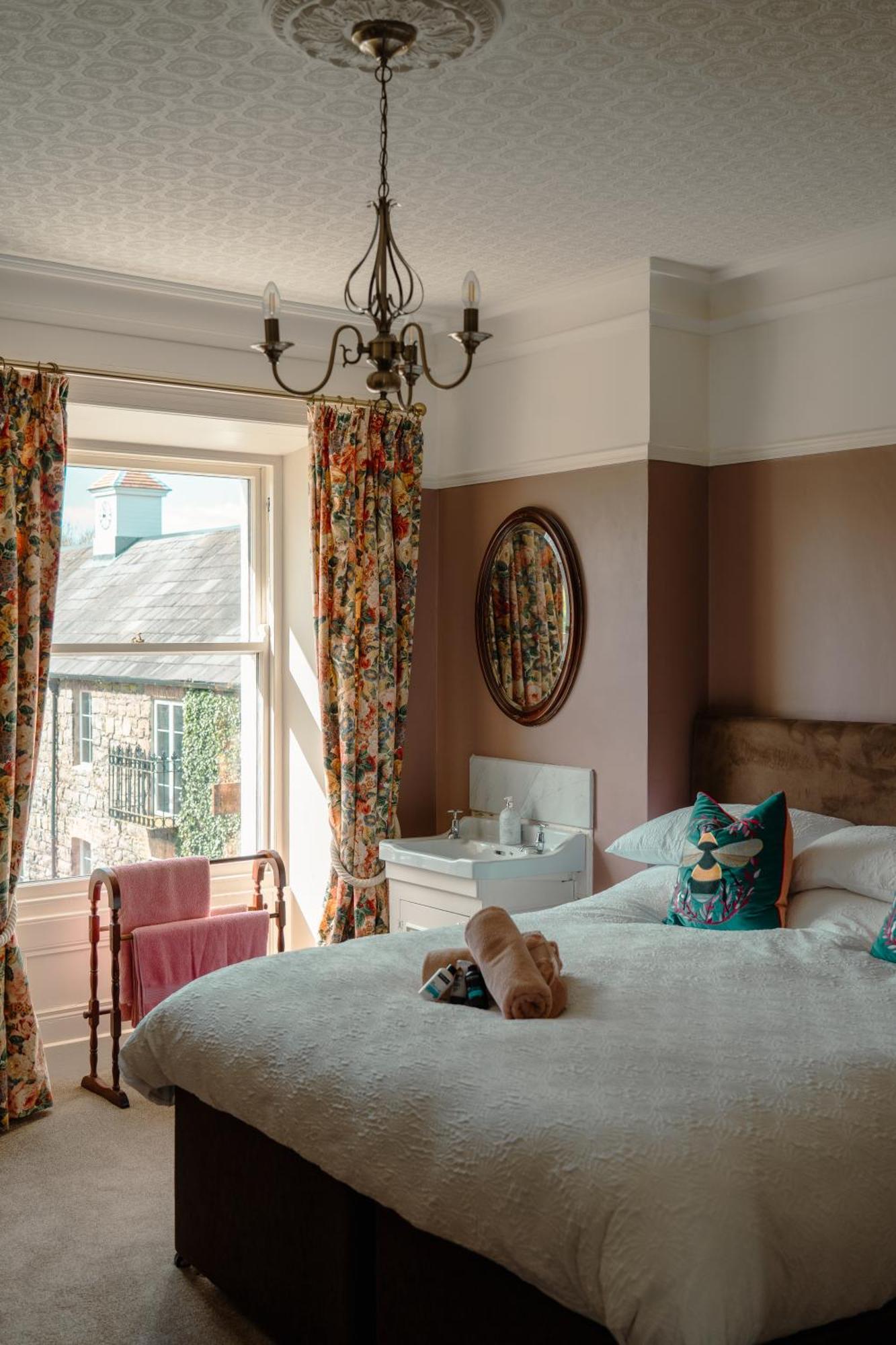 Luxury Accommodation In County Antrim With Riverside Hot Tub Kells 外观 照片